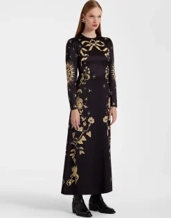 Clingy Swing DressBoboli Plac&eacute;e Black in Stretch Satin