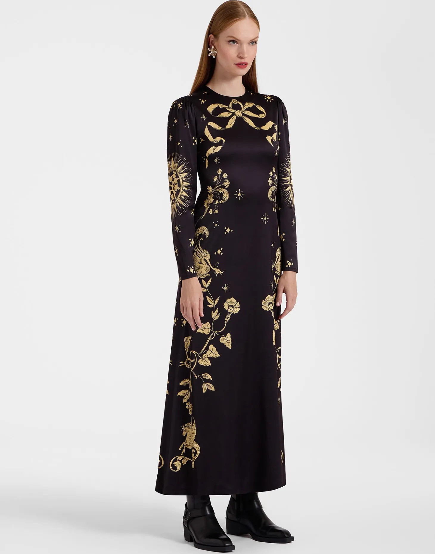 Clingy Swing DressBoboli Placée Black in Stretch Satin