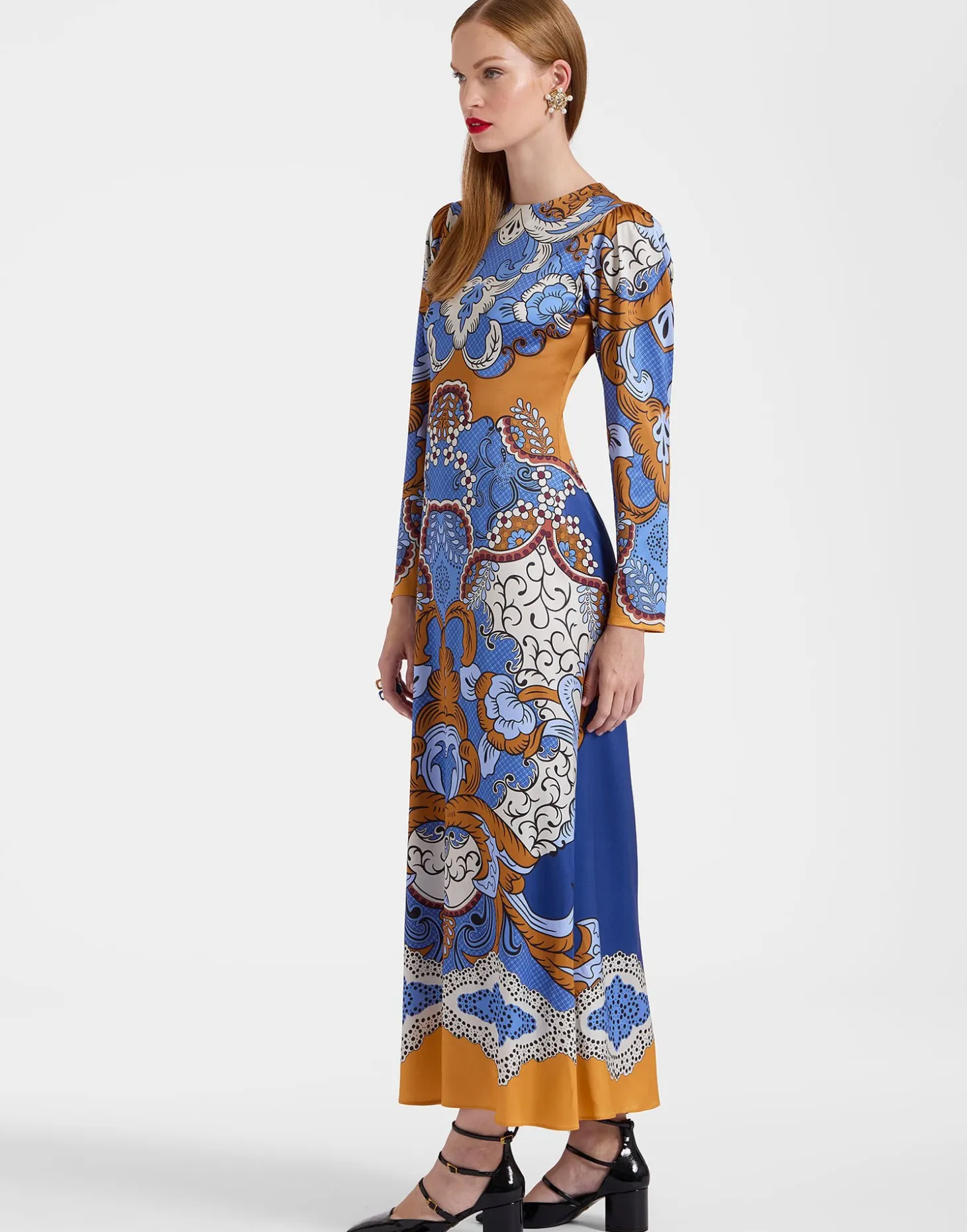 Clingy Swing DressPortal Placée Light Blue in Stretch Satin