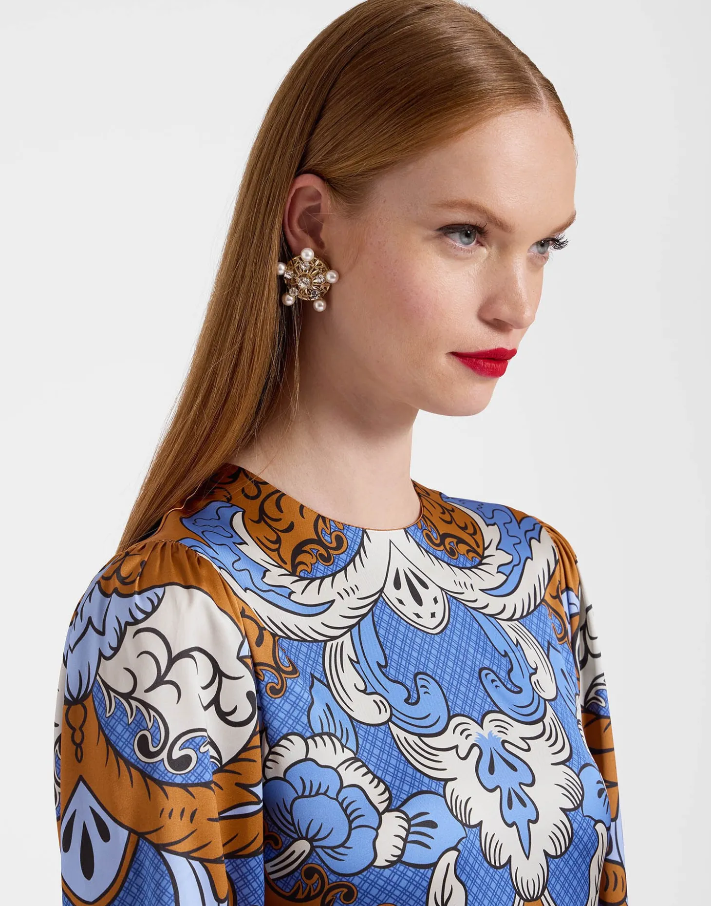 Clingy Swing DressPortal Placée Light Blue in Stretch Satin