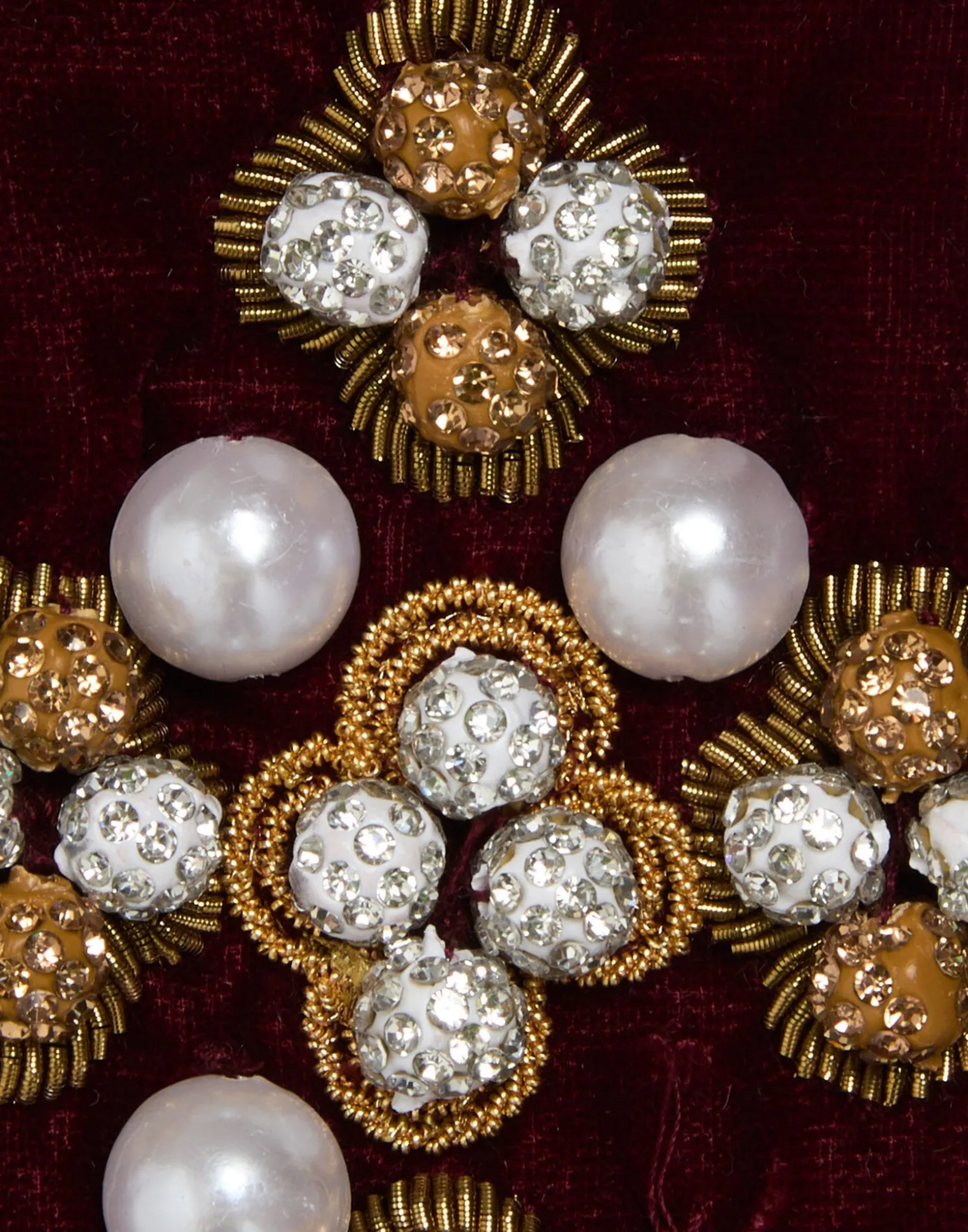 Ella 2-Ways StoleSolid Red in Velvet