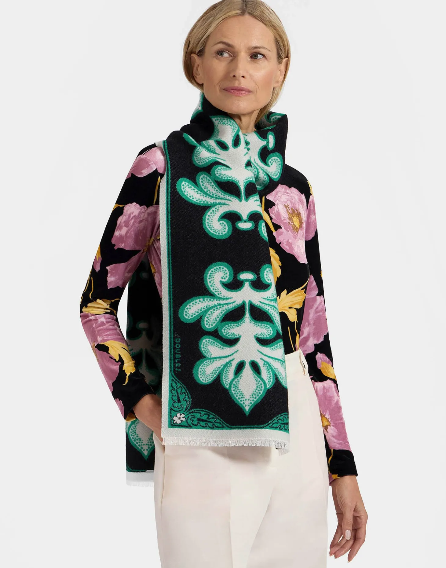 Herald ScarfHerald Black in Wool Silk