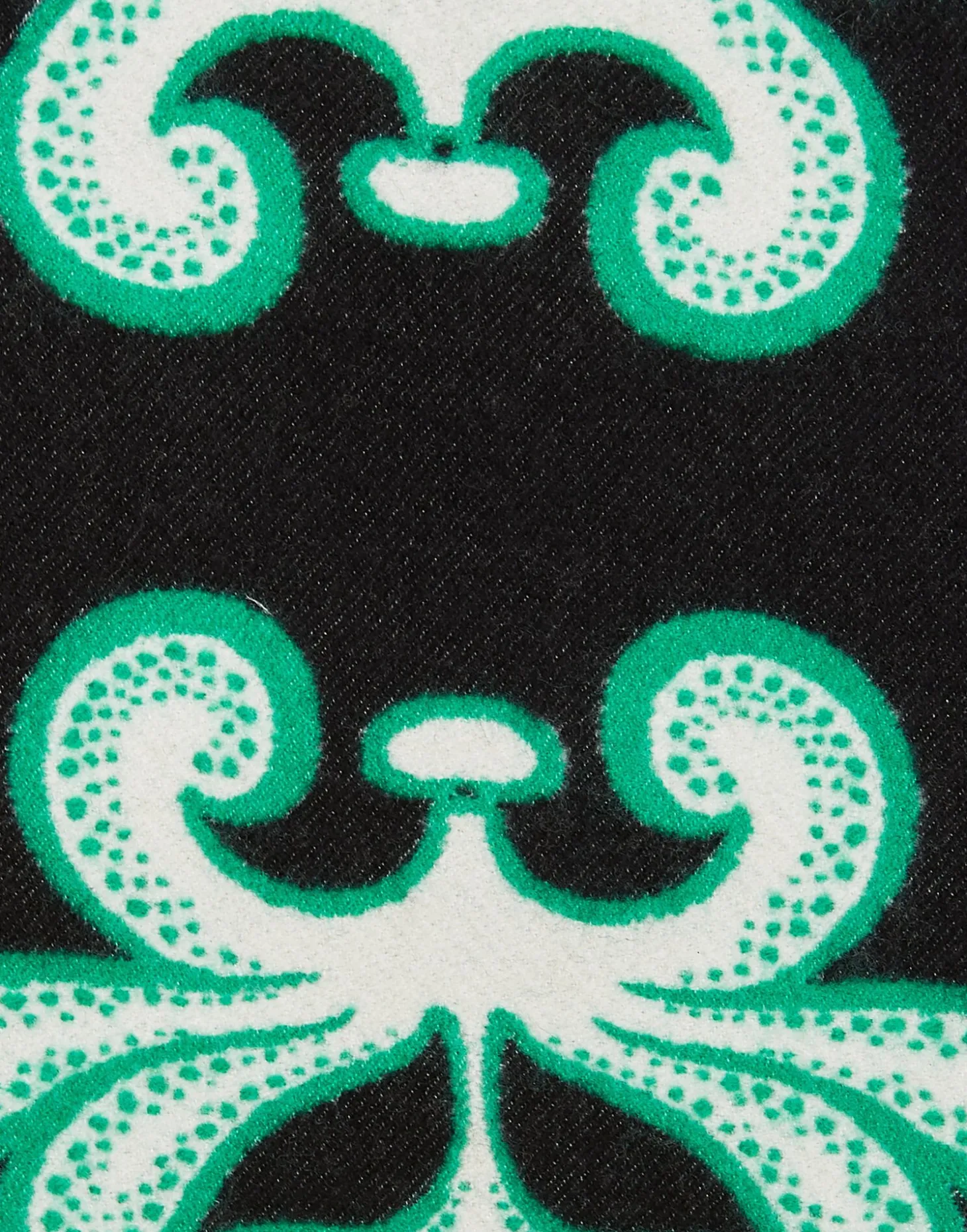 Herald ScarfHerald Black in Wool Silk