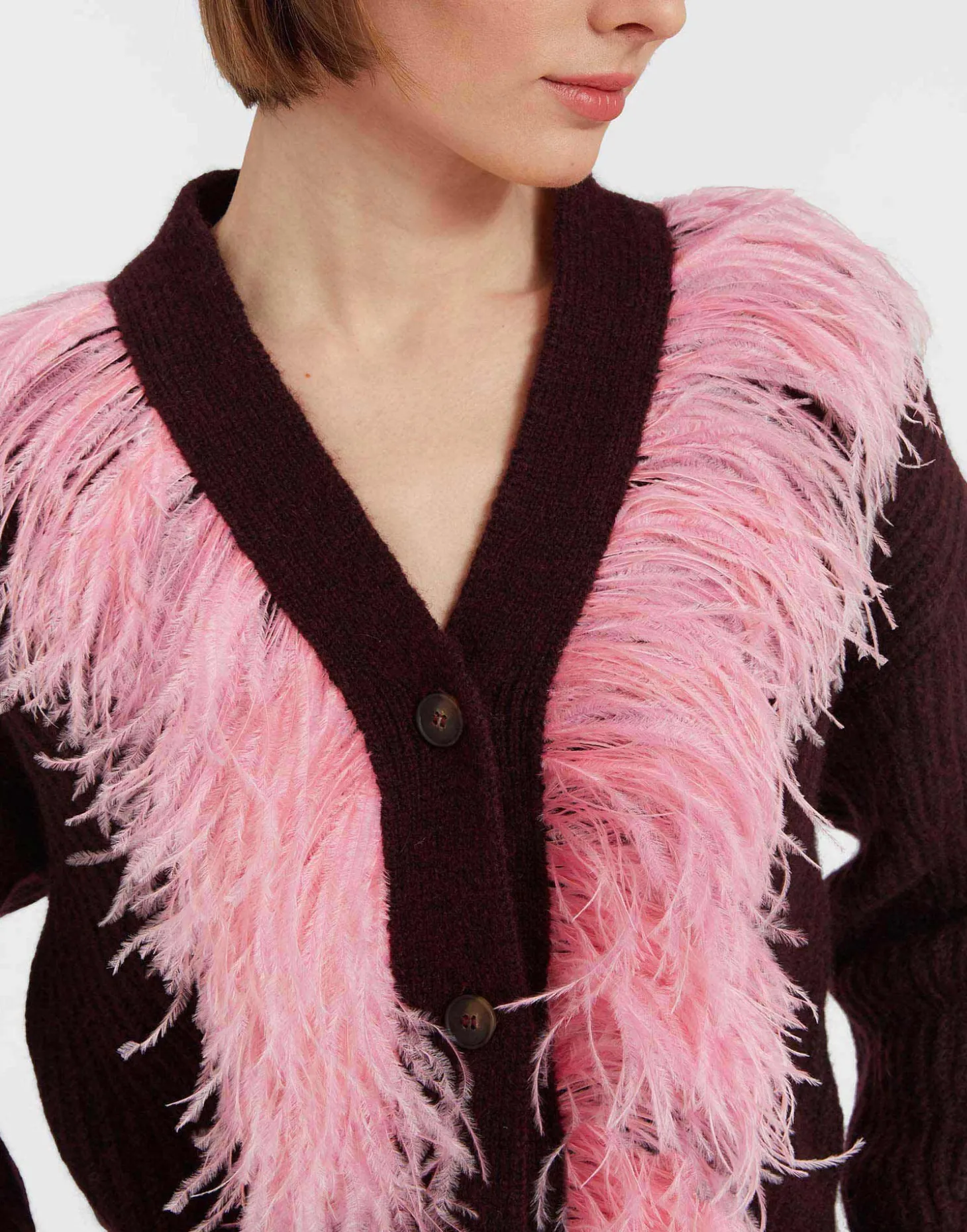 High Kick CardiganBordeaux in Wool With Feathers