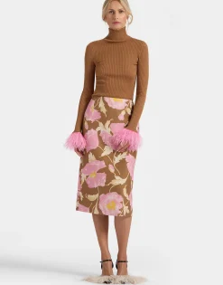 High Kick TopCamel in Ribbed Silk Cashmere With Feathers