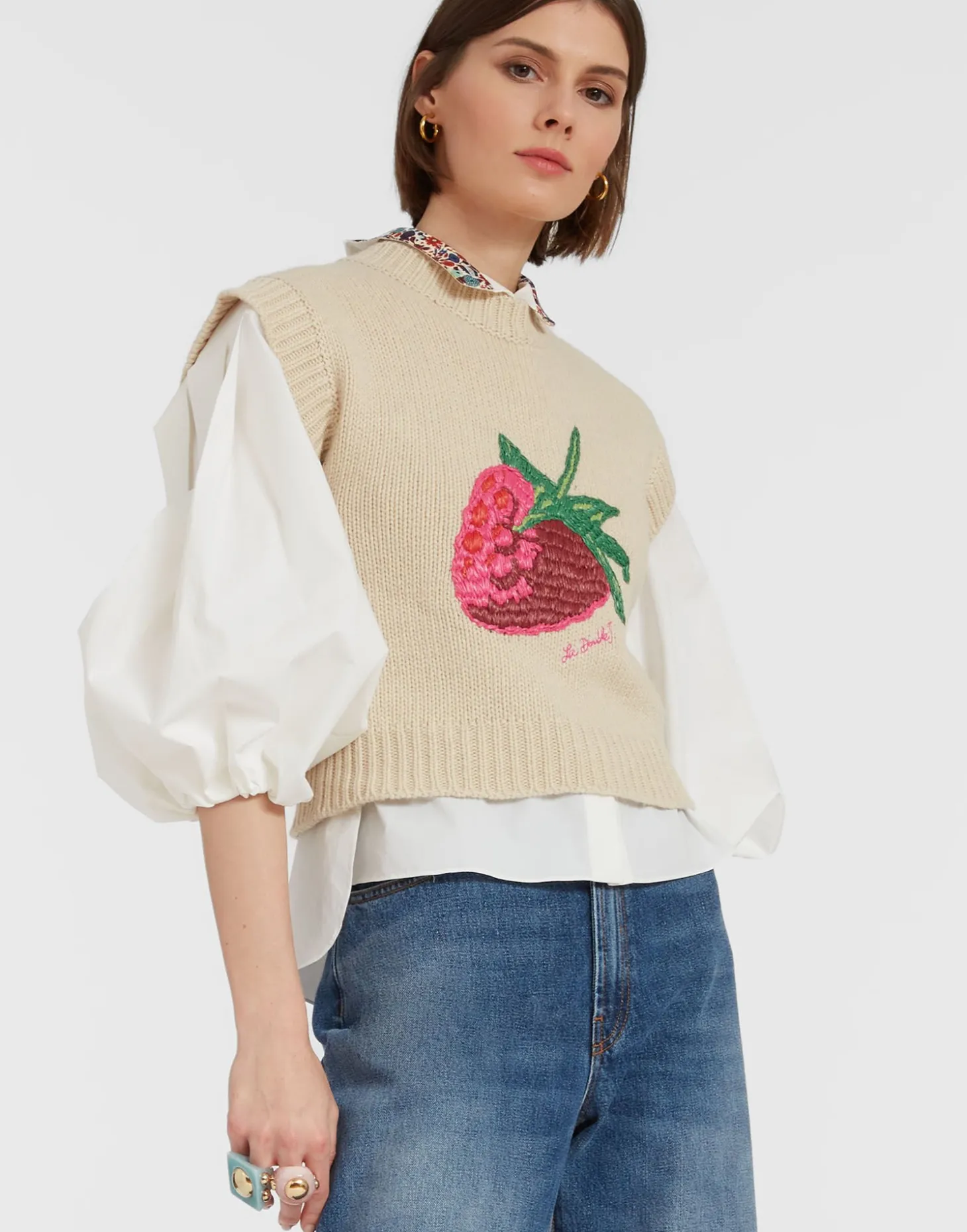 Lampone VestBeige in Wool Embroidered