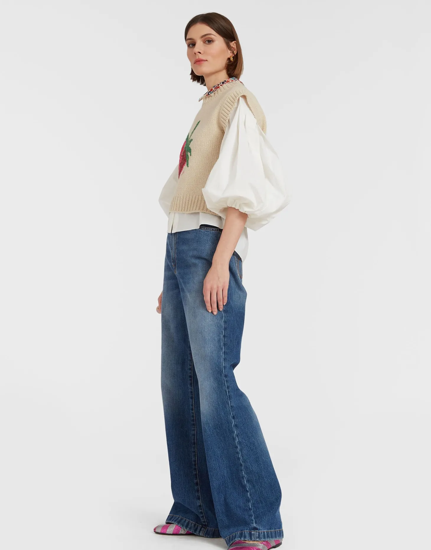 Lampone VestBeige in Wool Embroidered