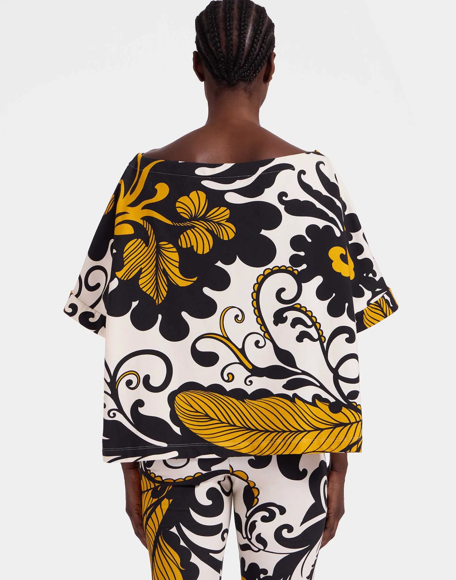 Meditation TeeMarea Black & White in Stretch Fleece