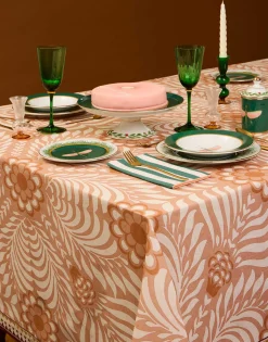 Medium TableclothTudor Pink in Linen