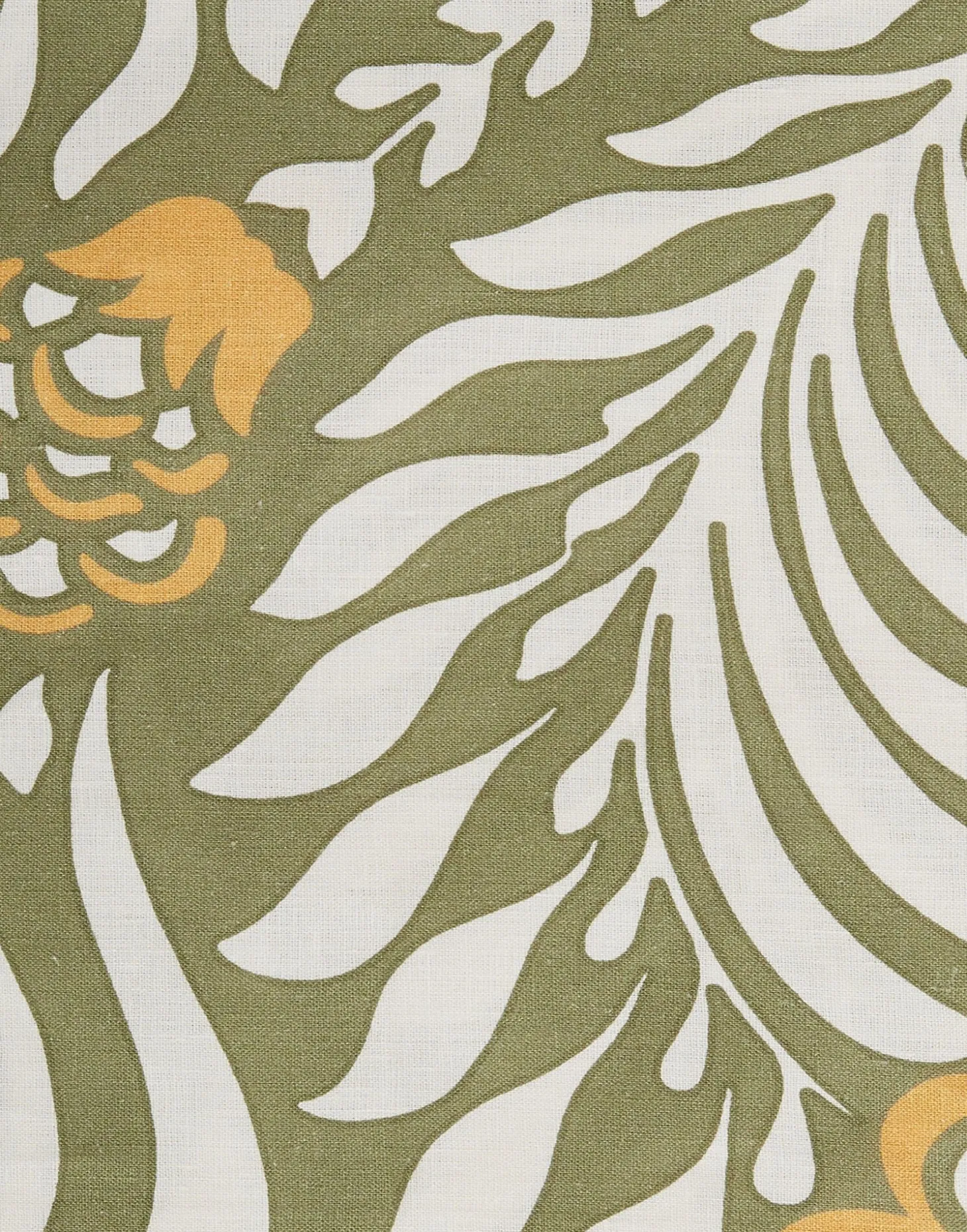 Medium TableclothTudorLight Green in Linen