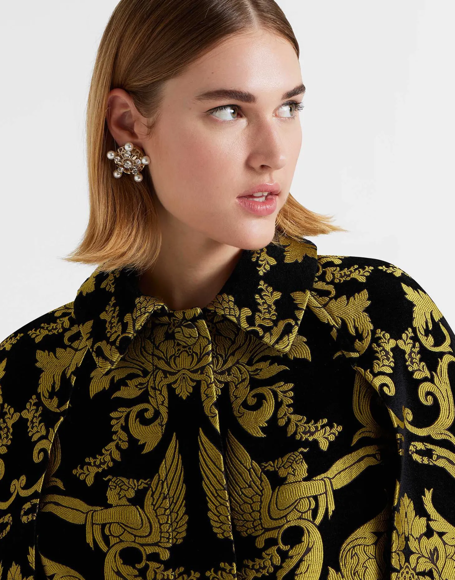 Milano Mini CapeCherubs Black in Jacquard