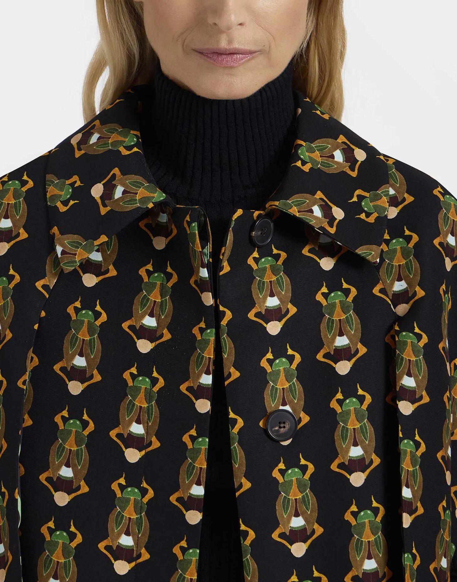 Milano Mini CapeScarab Black in Cady Wool