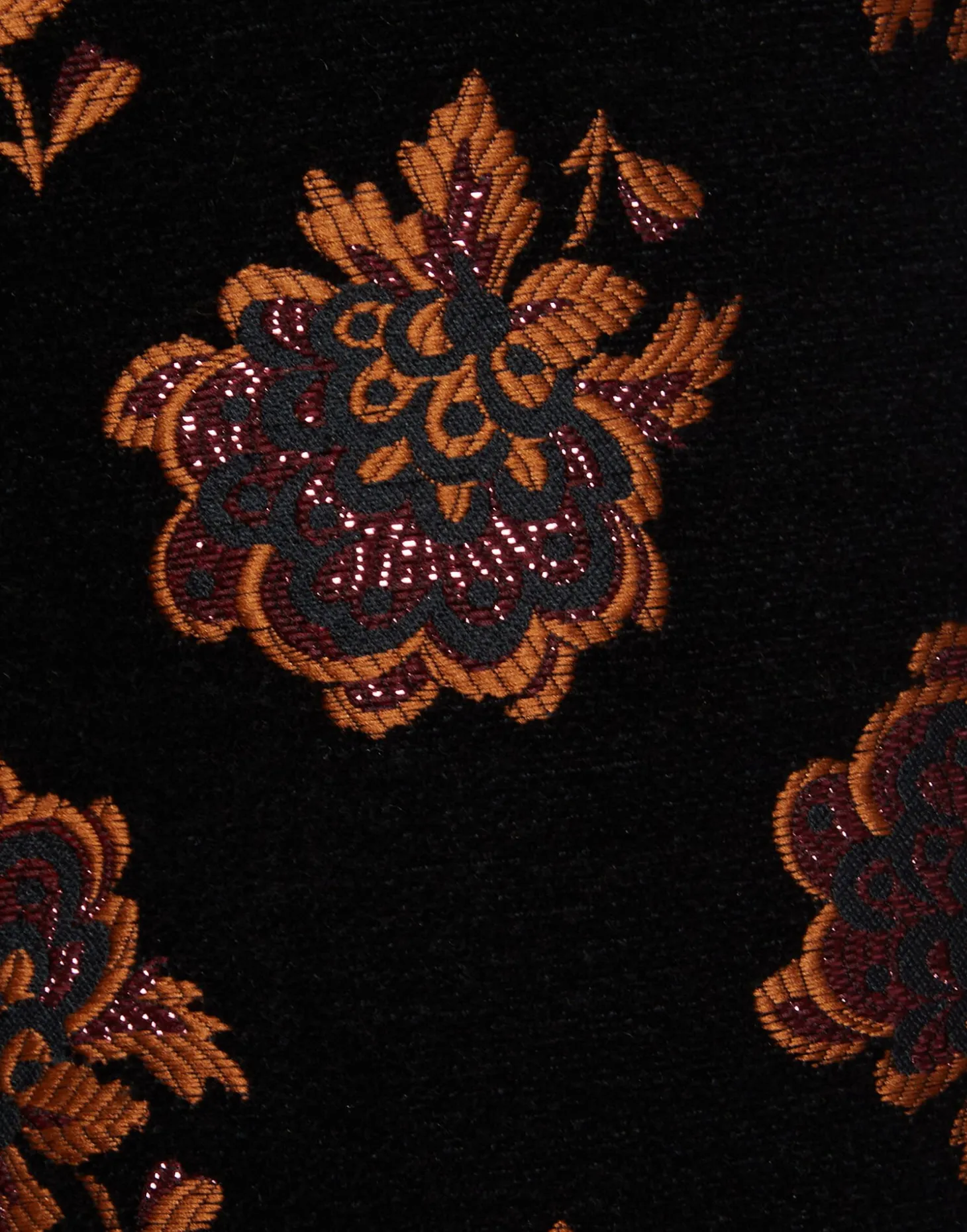 24/7 PantsRosette Black in Jacquard