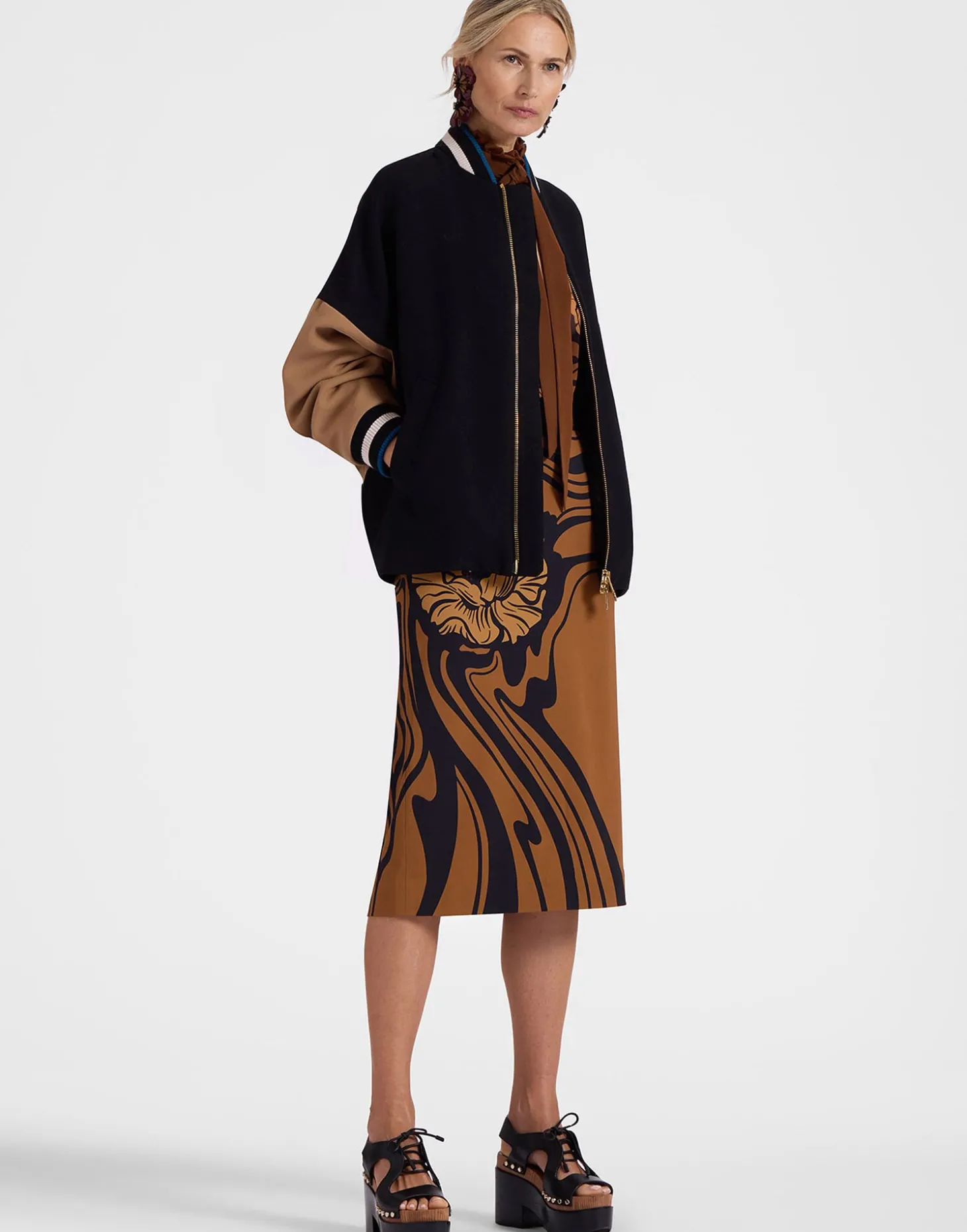 Pencil SkirtBig Blooms Placée Brown in Envers Satin