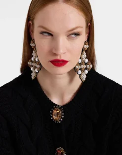 Portrait CardiganSolid Black in Chunky Wool