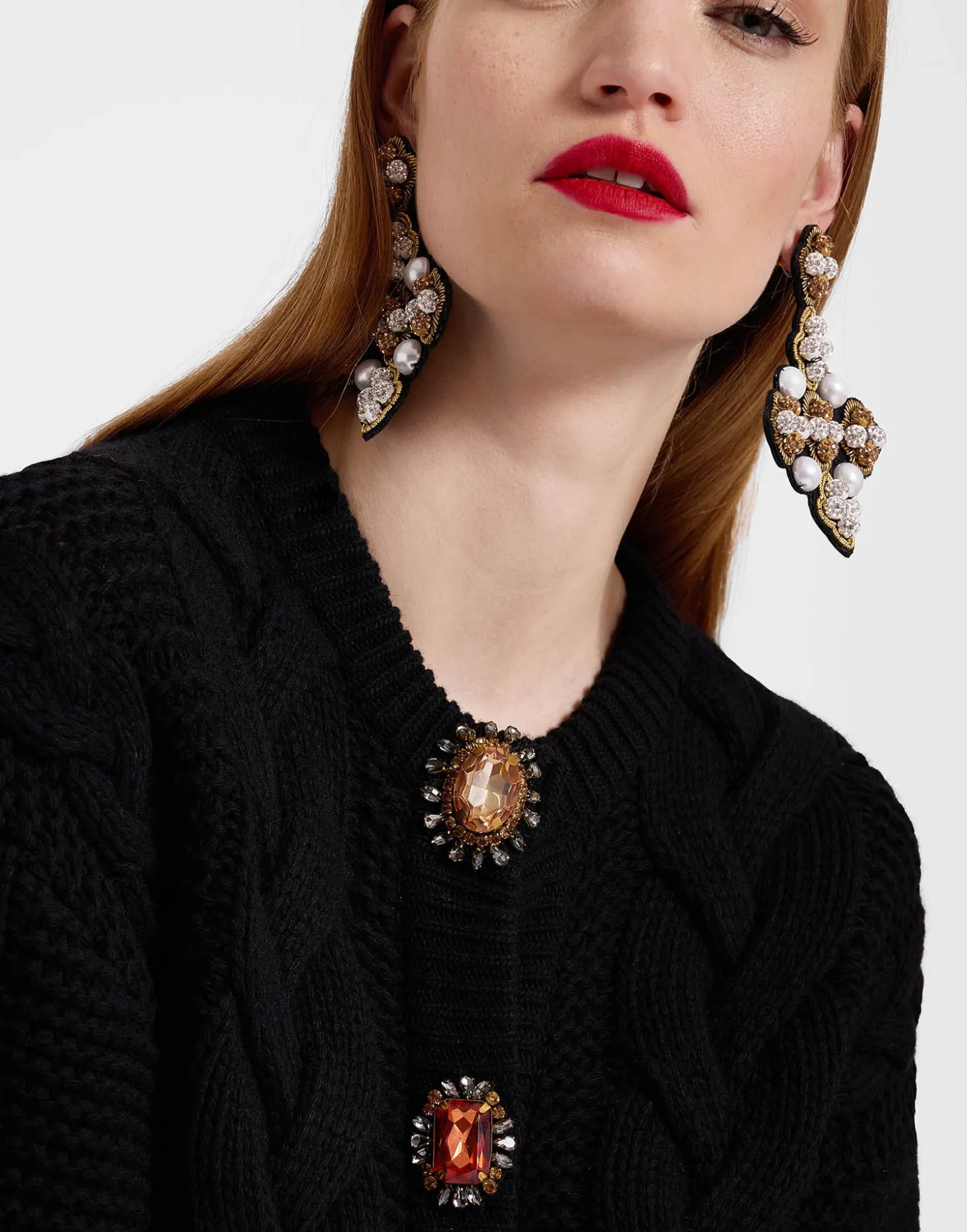 Portrait CardiganSolid Black in Chunky Wool