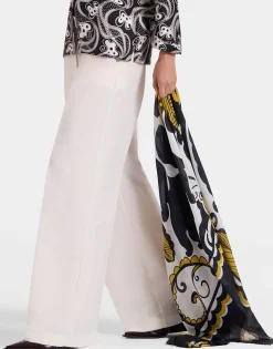 Square ScarfMarea Black & White in Modal Silk