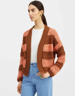 Summer BoleroSolid Pink in Cable Chain