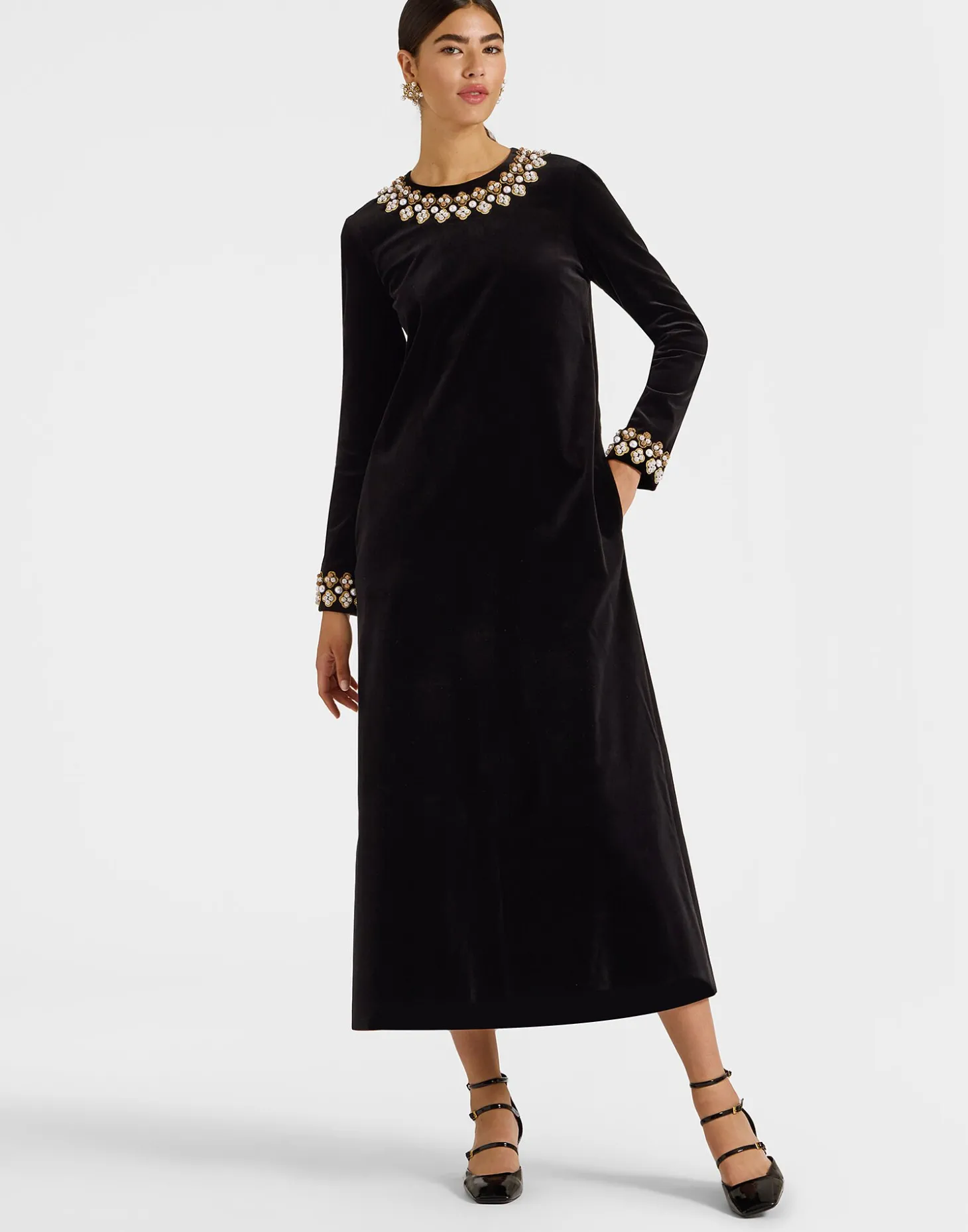 Super Swing DressSolid Black in Light Velvet