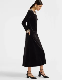 Super Swing DressSolid Black in Light Velvet