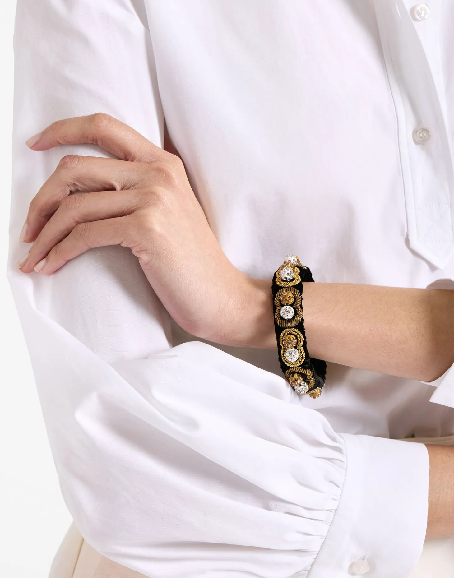 Tesoro BraceletSolid Black in Velvet