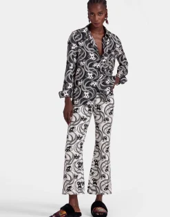 The Cropped Flare JeanAperol Black & White in Cotton Drill