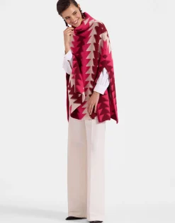 Trine CapeBordeaux in Wool Intarsia